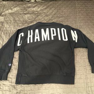 Men’s black champion crew neck sweater